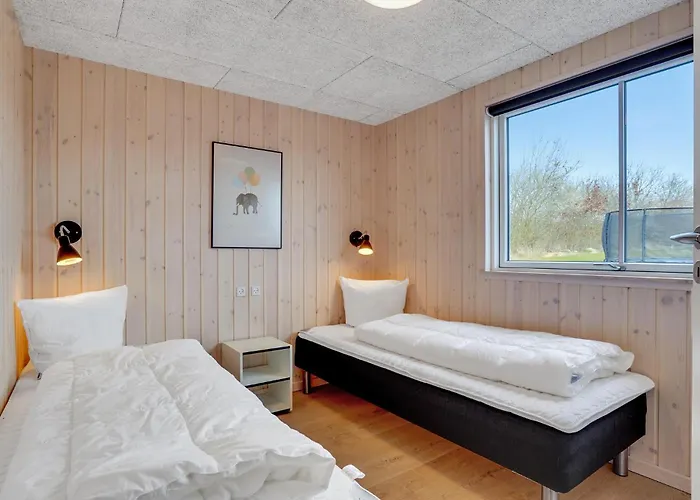 In Sydals With Kitchen *