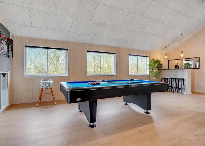 In Sydals With Kitchen *