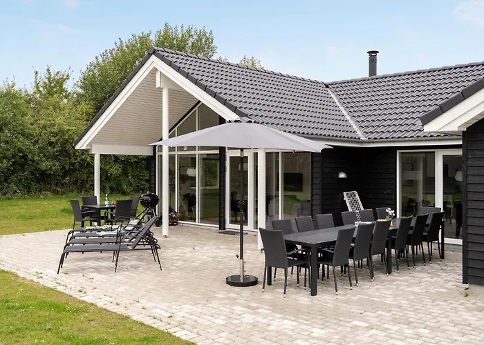 In Sydals With Kitchen *